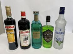 Six assorted Spirits/Liqueurs: Italicus Rosolio Di Bergamotto x 2 (700ml), Cocalero Clásico South Am