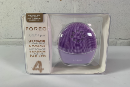 LUNA 4 Plus Facial Cleansing Brush with NIR & RED LED Light for Sensitive Skin. As New in Box.