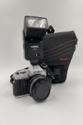 Minolta X-300 Film Camera 50mm F1.7 Lens with Cobra D425 Flash and Vanguard Bag - Pre-owned.