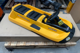 Hamax Snow Taxi, Yellow. Pre-owned with box.