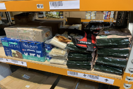 A quantity of pet foods and related items.