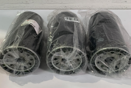 Three Hydraulic Filter Oil 17975152101 For Mahindra Tractors.