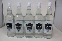 Five V-Kat Dry Schnapps (15%, 1L).