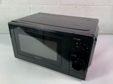 Stateman 20 Litre 700w Manual Solo Microwave, Black. As New with damage on corner/side.