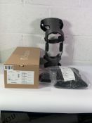 An Ossur CTi3 Ligament Support Hinge Knee Brace For General and Intense Sports Use, Size Medium, Rig