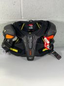 CCM Tacks AS-V shoulder pads for hockey (Juniors) (Medium).