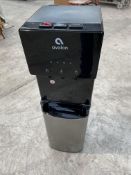 Avalon Bottom Loading Water Cooler Water Dispenser A4BLWTRCLR - Pre-Owned (UK adaptor required).