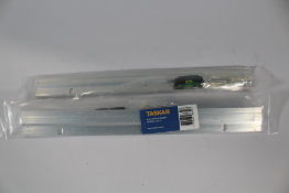 Twenty Taskar Heavy Duty Hangers - 300mm.