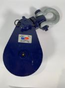 A pre-owned 8-Tonne Rope Snatch Block Shackle Head, wire diameter 20-22mm.