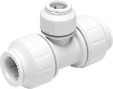 Fifteen John Guest Speedfit PEM3022AW 22mm x 22mm x 15mm Reducing Tee (stock image).