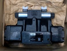 As new Parker Directional Control Valve (D91VW001C3NJW91) 350 bar max P,A,B,T,X.
