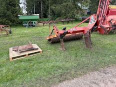 Spaldings 3 leg flatlift with packer roller and 2No spare legs