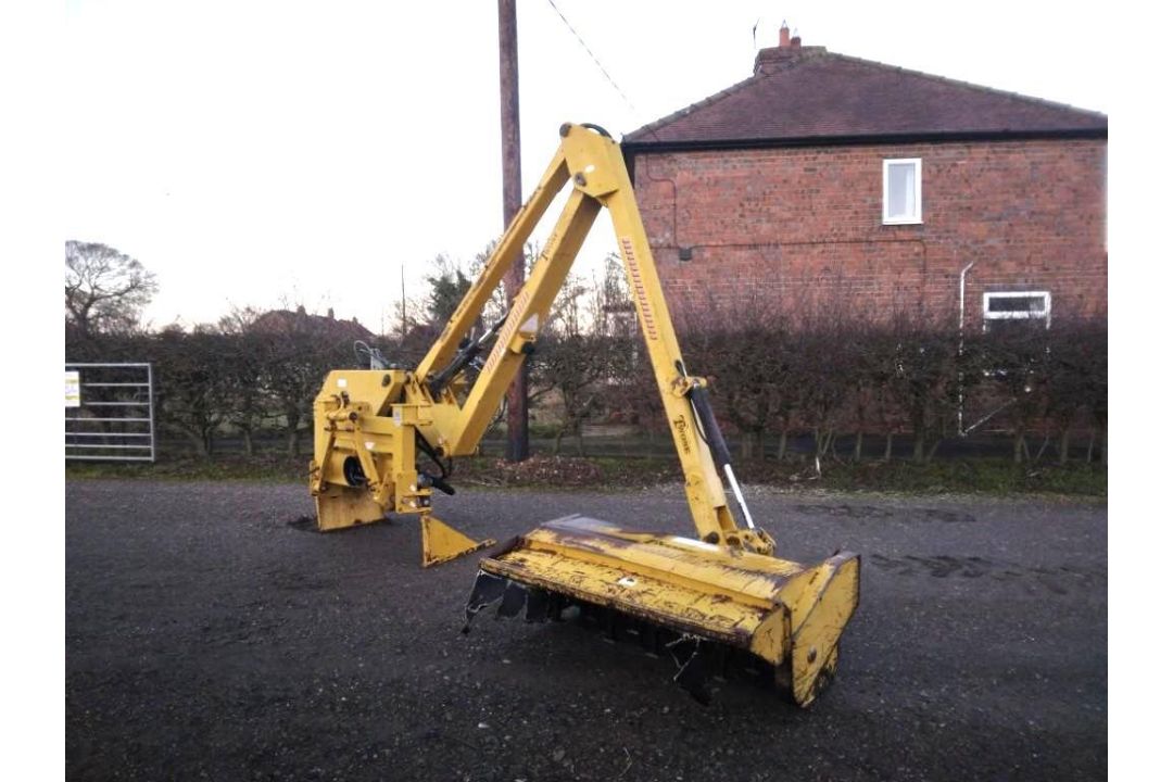 Twose 520 Hedgecutter - (Shropshire) - Image 1 of 15
