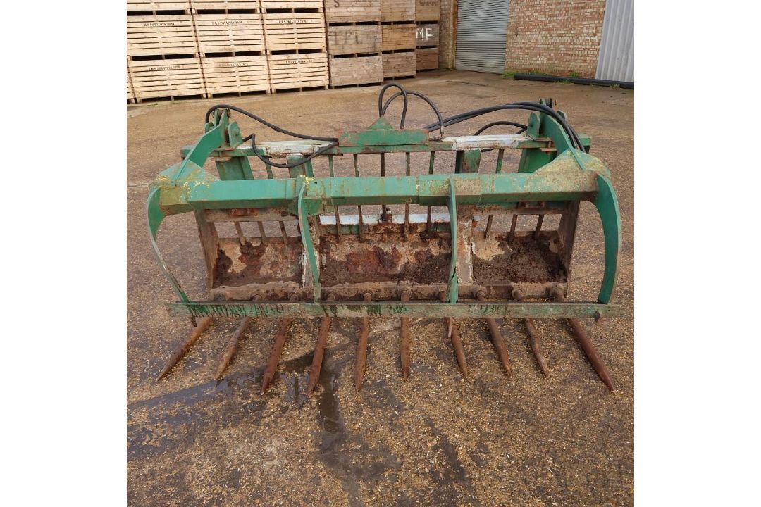 Misc Hydrualic Muck Grab - (Cambridgeshire) - Image 2 of 4
