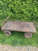4 wheel trolley