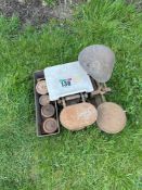 2No balance scales and weights