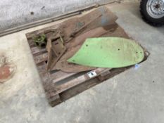 Quantity Dowdeswell spares
