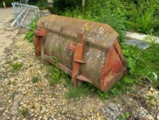 General purpose bucket with pin and cone brackets
