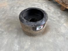 Challenger/Claas idler roller