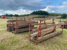 6 No sheep barrier feeders and pins