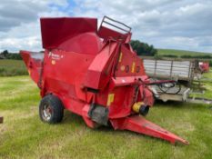 Kverneland Taarup 853 bale chopper.  Control box in office