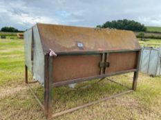 Calf creep feeder