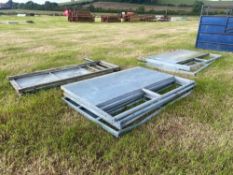 Cattle handling race equipment system 6 panels and a gate