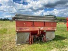 2004 Kuhn MDS 1132 fertiliser spreader, 24 metre c/w B910 hopper extension. Manual in office