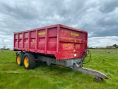 1997 Marshall 10 tonne twin axle grain trailer, hydraulic tipping Tyres: 385/65 R22.5 Serial No: 526