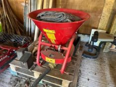 Majar Fertiliser Spreader - (Norfolk)