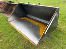 2010 Cherry Products 2.80m� grain bucket with Caterpillar attachments