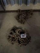 2No heavy duty lifting chains