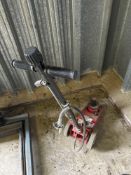 Truecraft 22t pneumatic jack