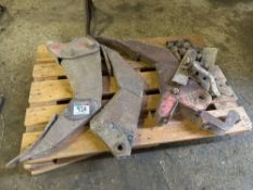 Quantity pan buster legs and spares