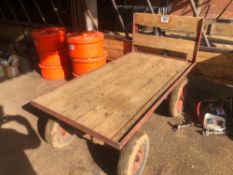 Wooden feed trolley 5' 6