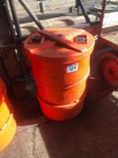 3No Mag-lick feeders