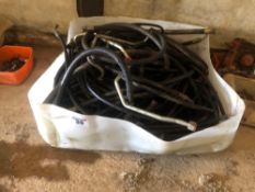 Quantity hydraulic pipe