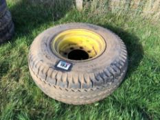 Single Vredestein 15.0/70-18 wheel and tyre