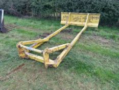 Grain pusher with Manitou attachments