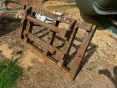 Bale spike with Manitou attachments