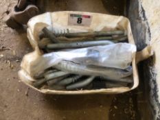 Quantity gate fixings