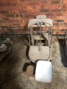 Set sack scales. No VAT.