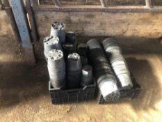 Quantity plastic plant pots. No VAT