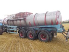 18,000l stainless steel tanker with front dolly and rear tri-axle on 385/65R22.5 wheels and tyres
