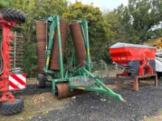 2008 Cousins Contour 12.8m vertical folding Cambridge rolls with breaker rings. Model: CR128HF24B. S