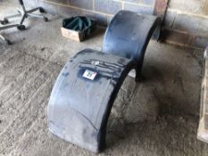 Pair plastic mudguards