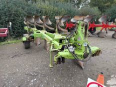 Dowdeswell DP7D2 5 furrow (4+1) reversible plough with trash boards. Serial No: 61234661 ​​​​​​​NB: