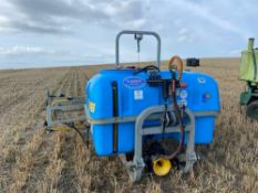 Mounted manual 14m sprayer