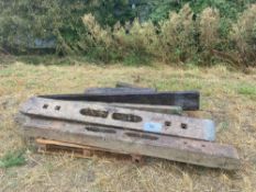 Quantity concrete sleepers and wooden sleepers