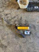 Grease pump and grease cartridge